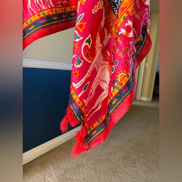 Beautiful Indian dupatta - Picture 2 of 5